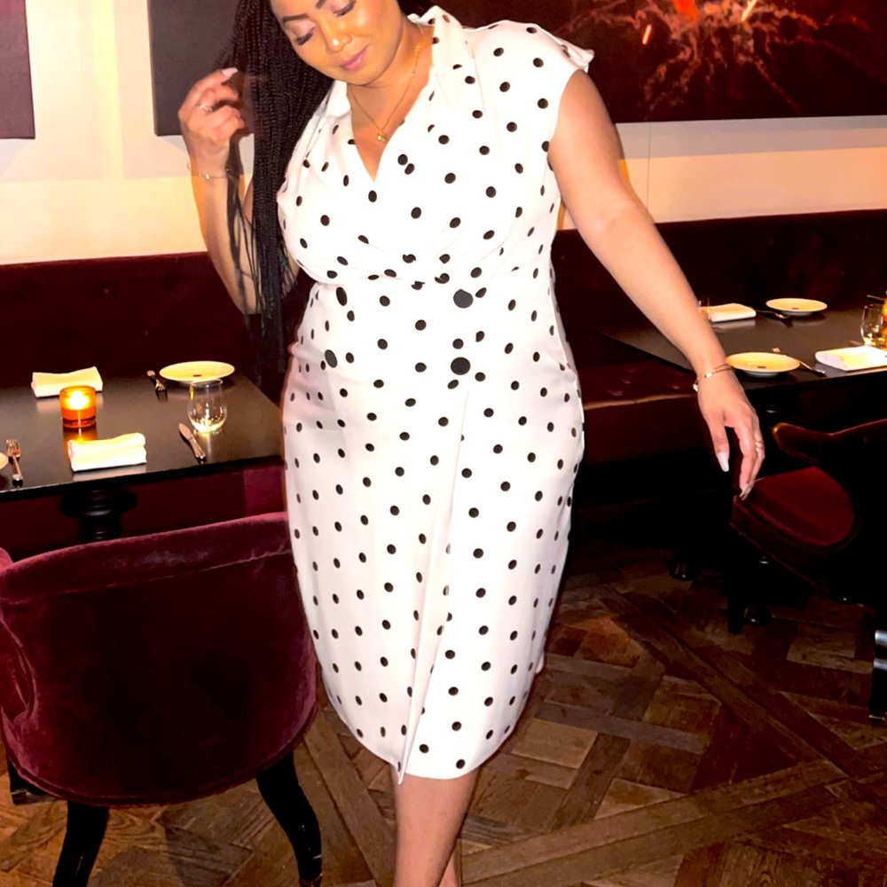 SOLD 🍾 Plus size Polka dot midi wrap dress (crème and black) size US 16